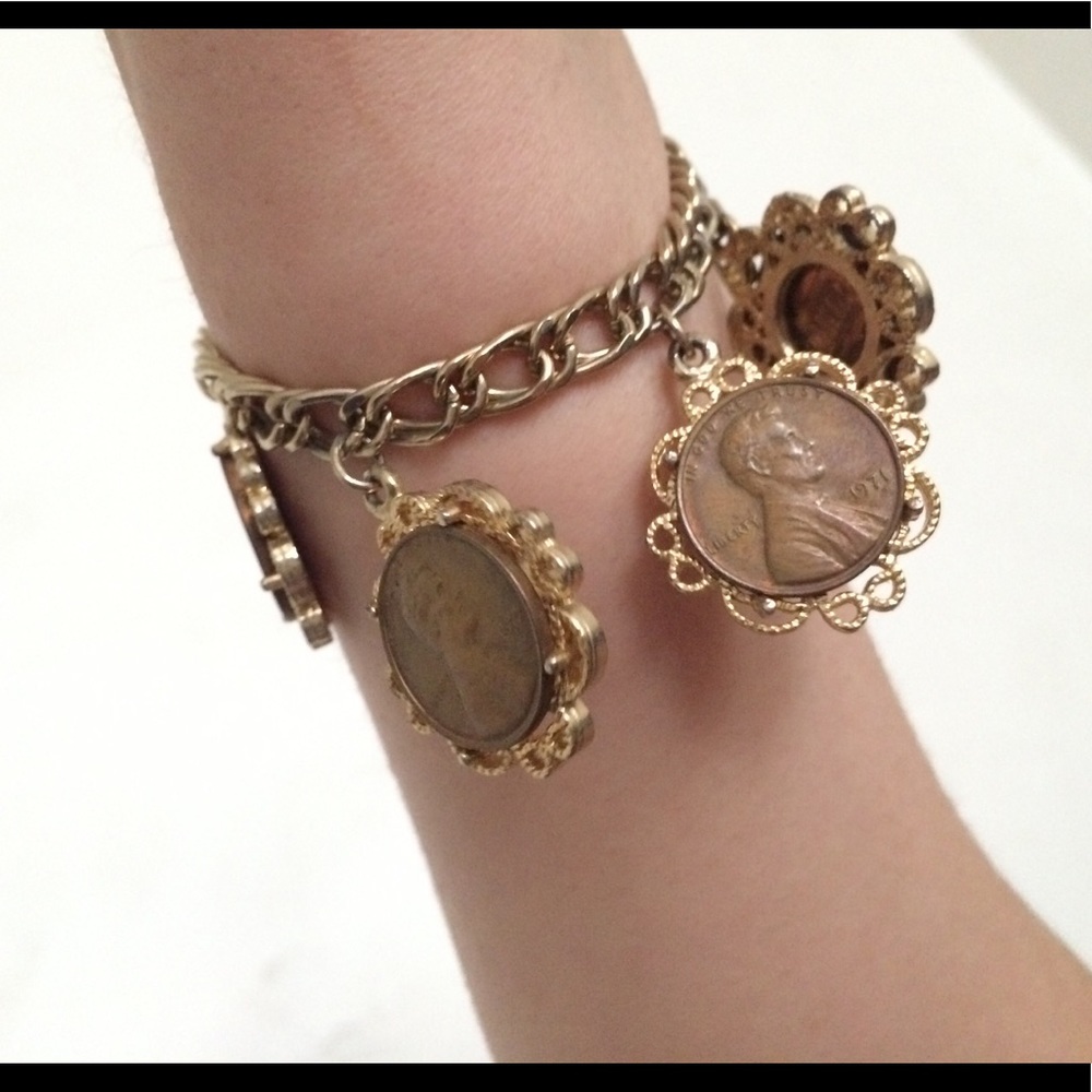 ❗️LASTCHANCE ❗️Vintage penny charm bracelet